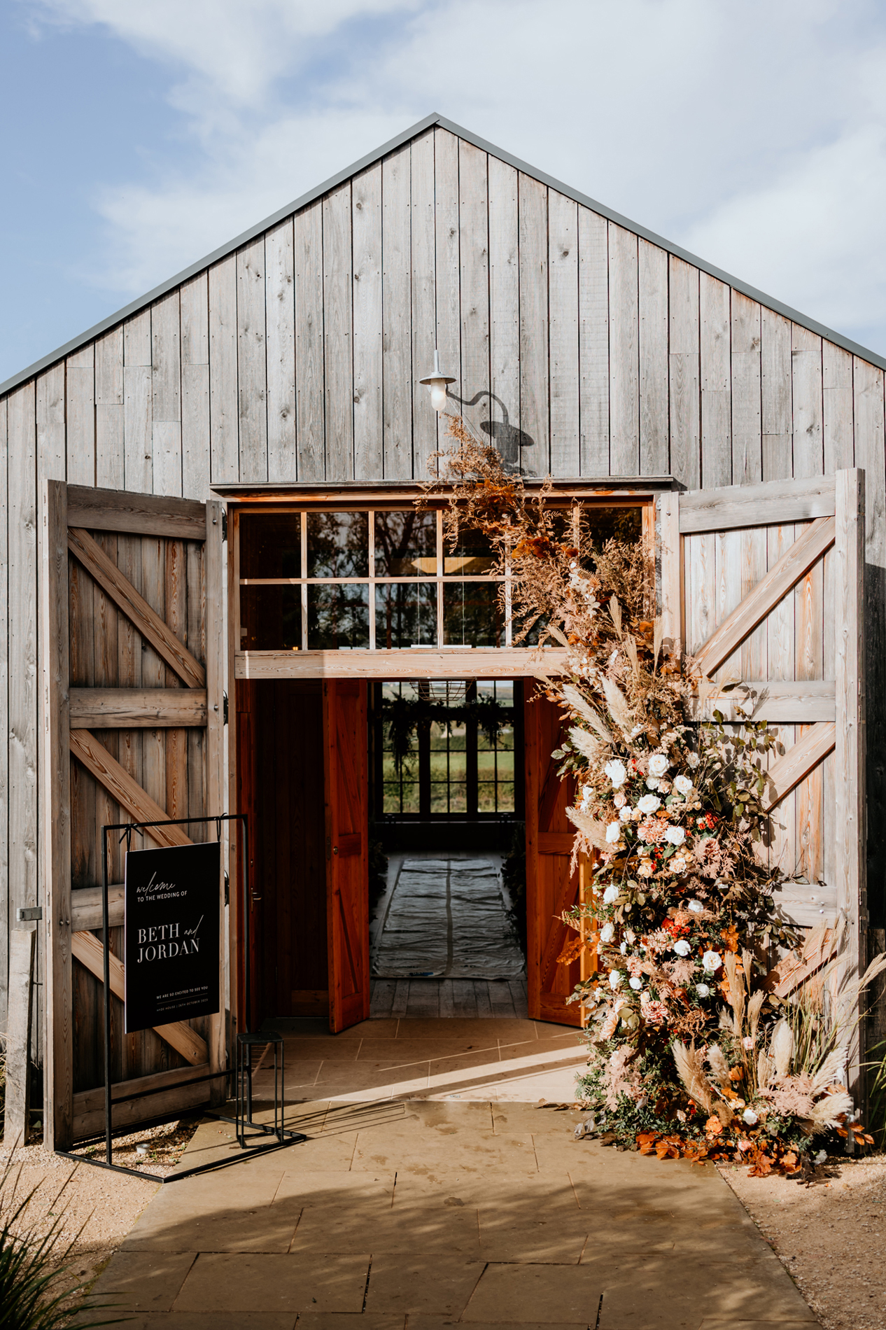 Exclusive-Use-Cotswold-Wedding-Venue-Hyde-house-17 Exclusive-Use-Cotswold-Wedding-Venue-Hyde-house-17